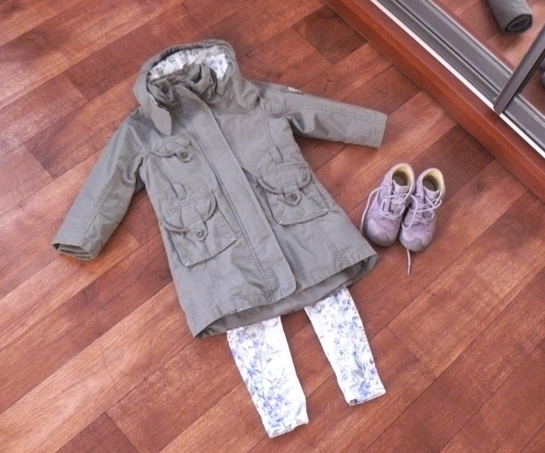 Плащ ф. Charivari + ботиночки SuperFit р. 24 Цена 1500!!! Почта за мой счет!!!