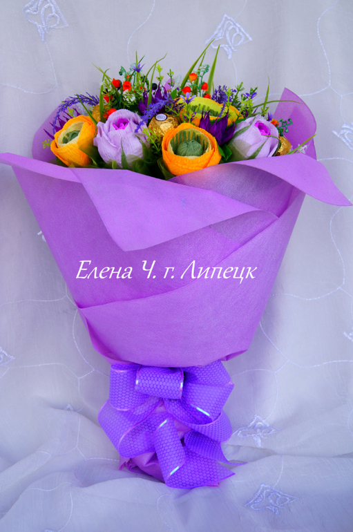 пара букетов