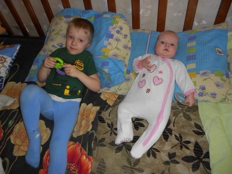 Артём и Полина вместе 6 месяцев!