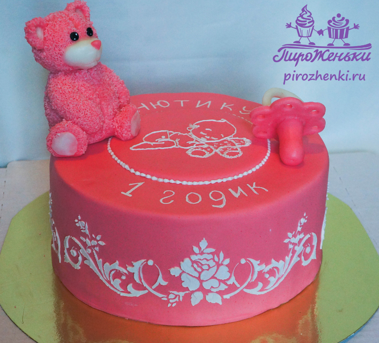 Два розовых тортика с мишками