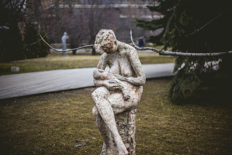 Музеон. Тема материнства и семьи