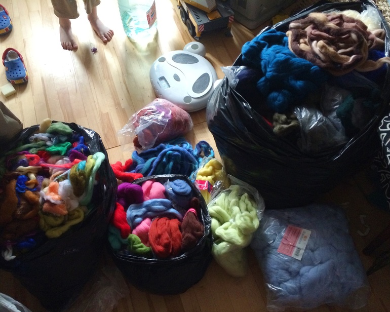 Отдам 8 кг шерсти для валяния