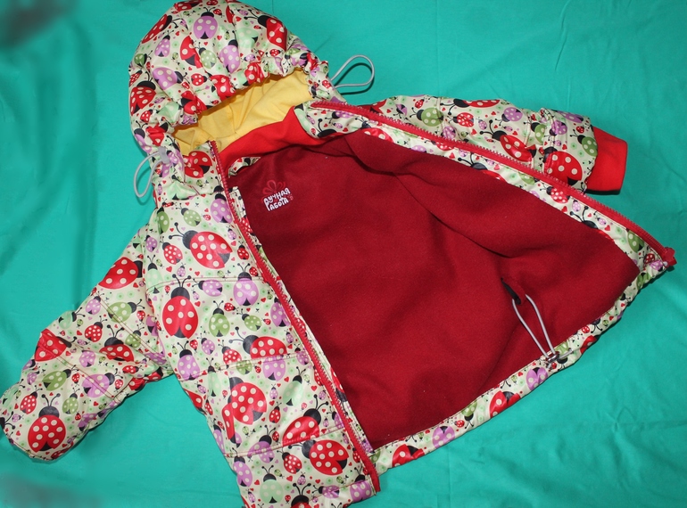 Демисезонная курточка "Весенняя лужайка" на рост 92.