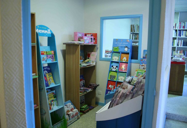 Книжный магазин во Франции.