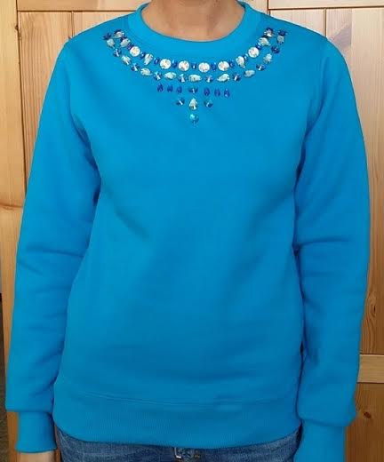 Свитшот с кристаллами