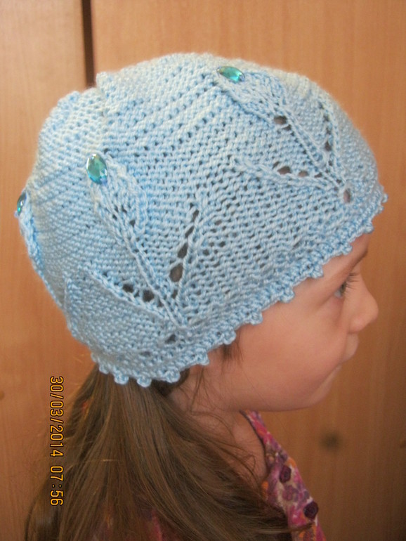 Весенняя шапочка "Голубые тюльпаны"