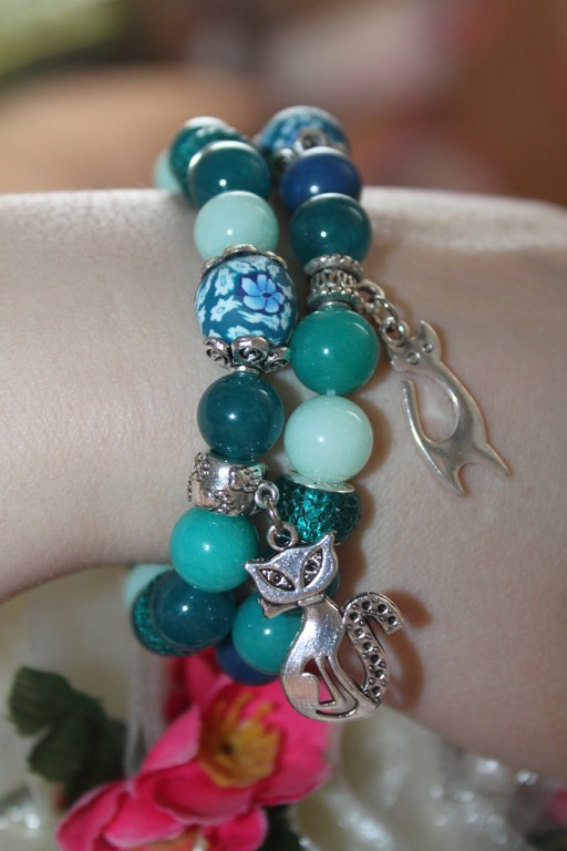 Мои первые браслетики!