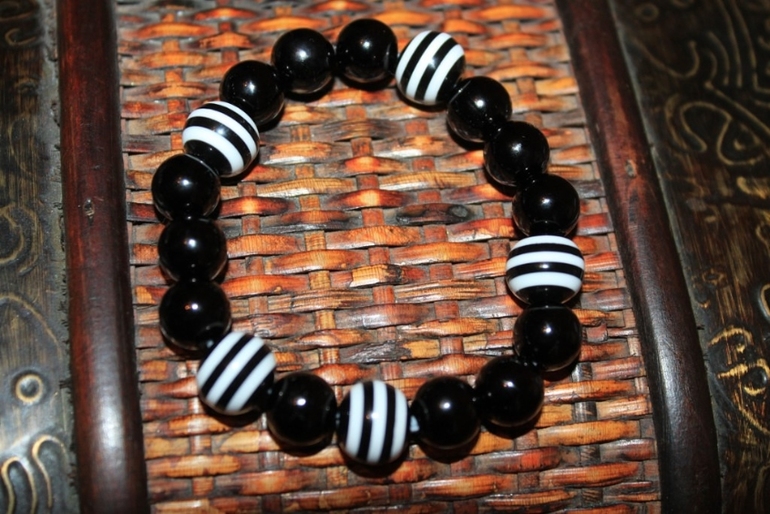 Мои первые браслетики!