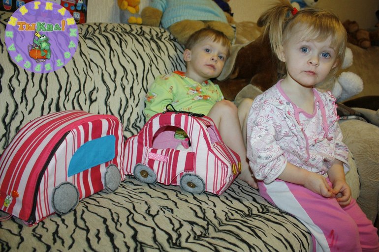 Мягкая машинка с фургоном