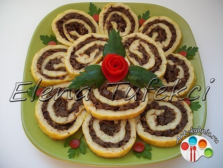 Кабачковый рулет "Завиток"