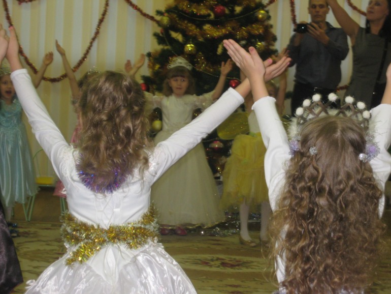 Предновогодний утренник у Верки