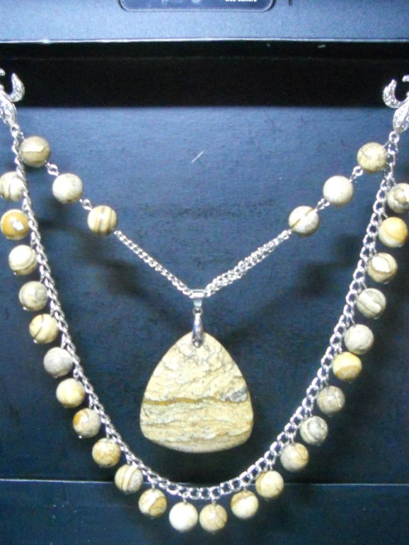 Украшения из натуральных камней в наличии и под заказ