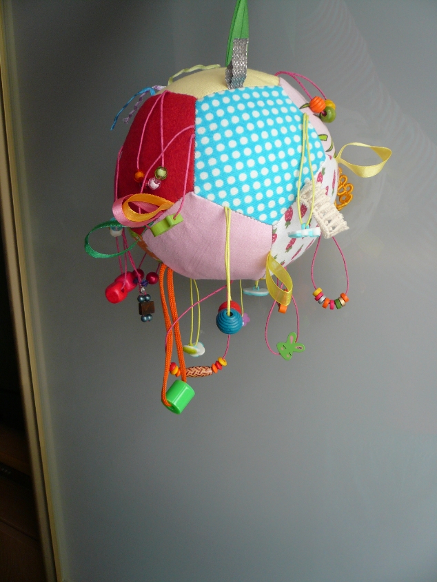 Конфеточный мячик