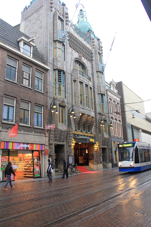 Амстердам как наваждение, как неразделенная любовь.