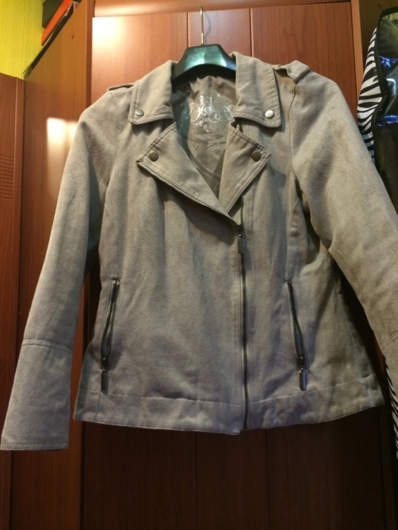 куртки, ветровки, пальто р.42/44 ОБНОВИЛА