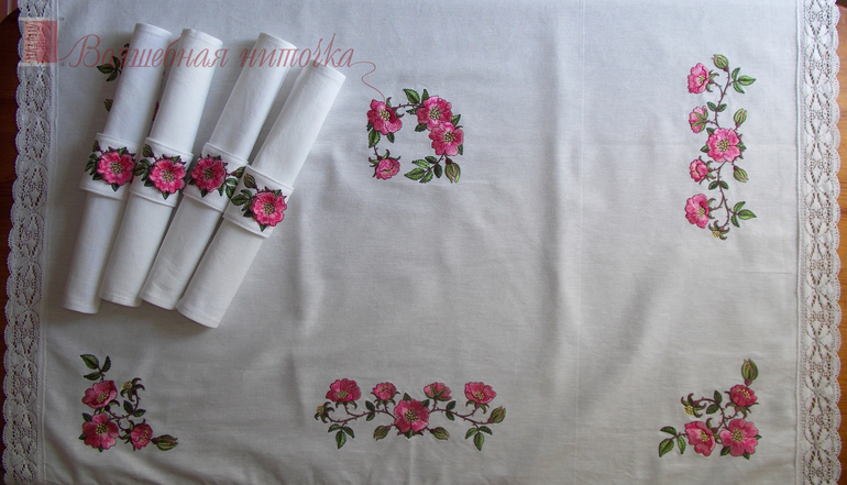 Скатерть с шиповниками!