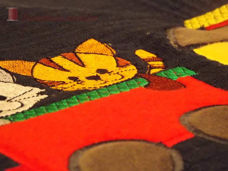 Пуфик-паровозик!)))