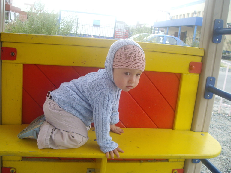 Моя первая работа спицами)))