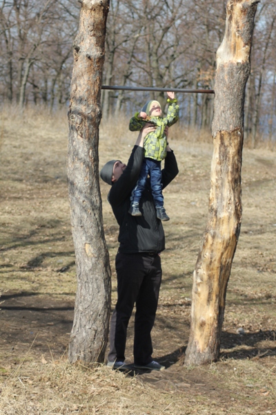 Когда у папы выходной, а на улице хорошая погода)
