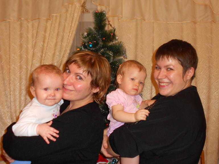 И нам уже годик