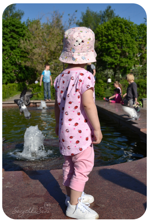 Розовая туника.