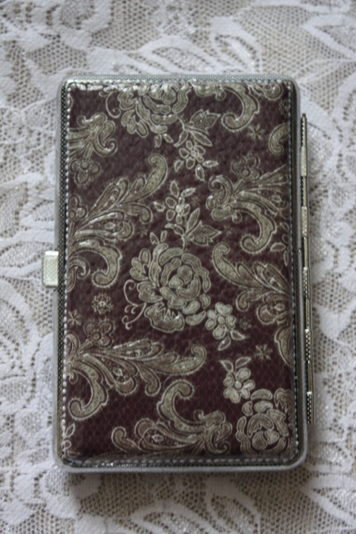 мой любимый декупаж на коже)))