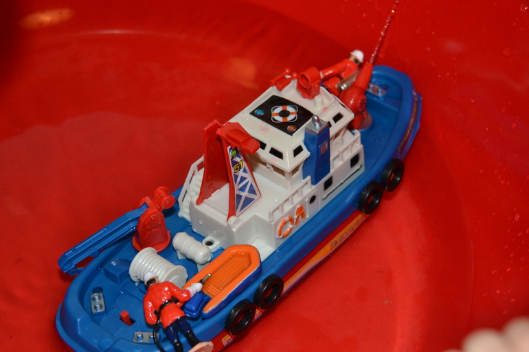 Пожарный буксир