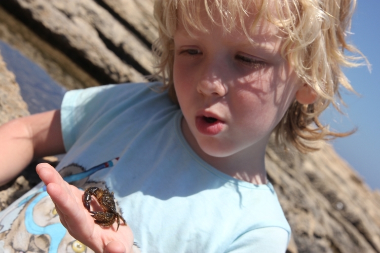 Ванюшка ждет не дождется))