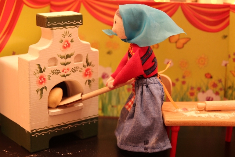 колобок , колобок....