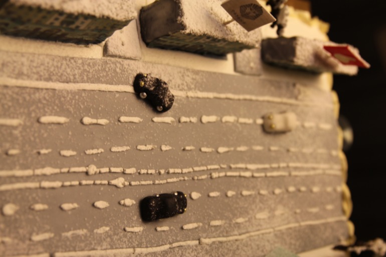 новый год к нам мчится...