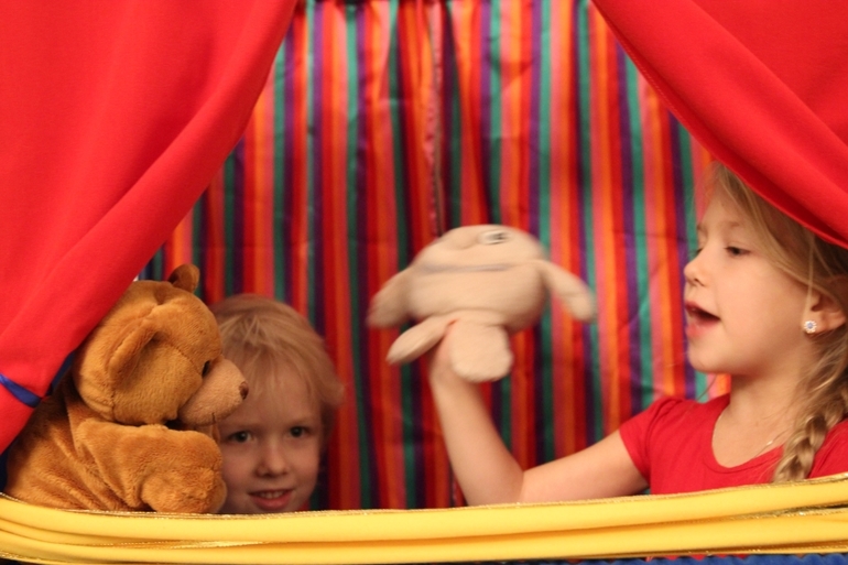 колобок , колобок....