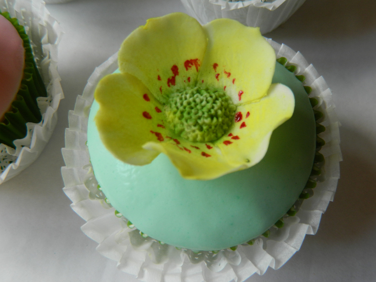 Капкейки с цветочками)))