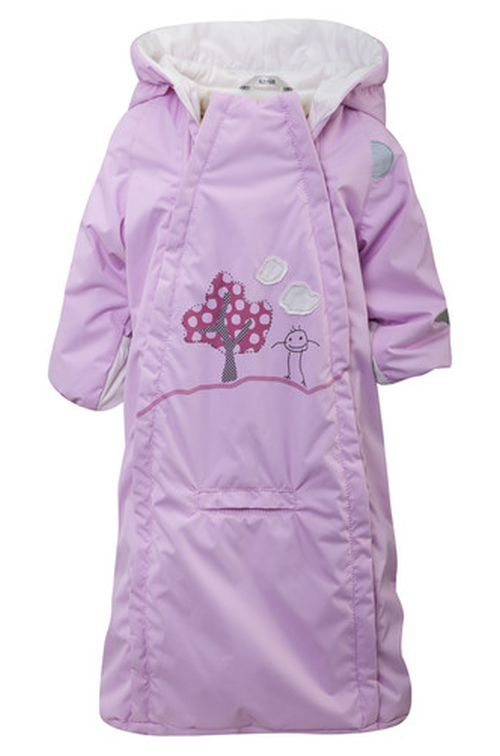 У кого августовские детки помогите с выбором осенней и зимней одежды))