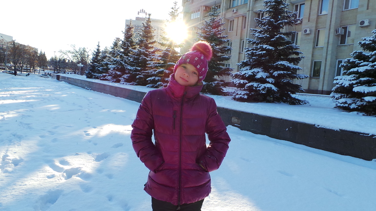 а снег идёт...