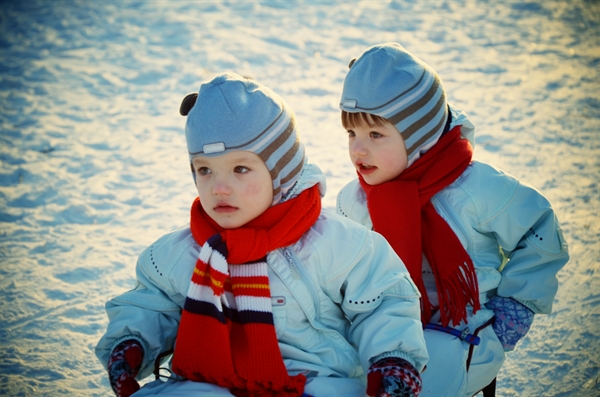 Катаемся с горки, прогулка)))