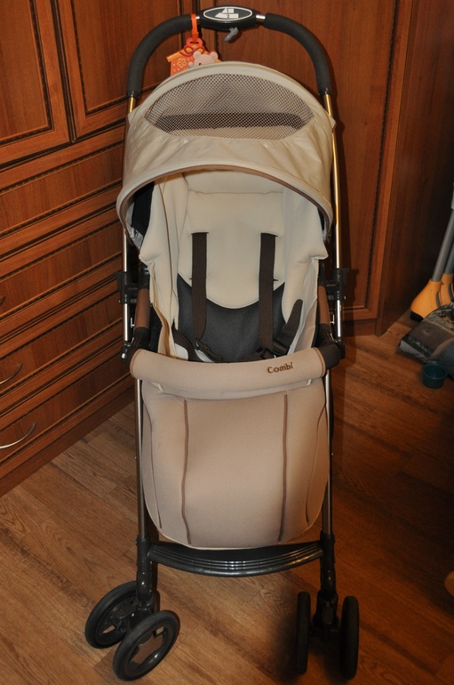 combi urban walker 8500 плюс фирменный дождевик