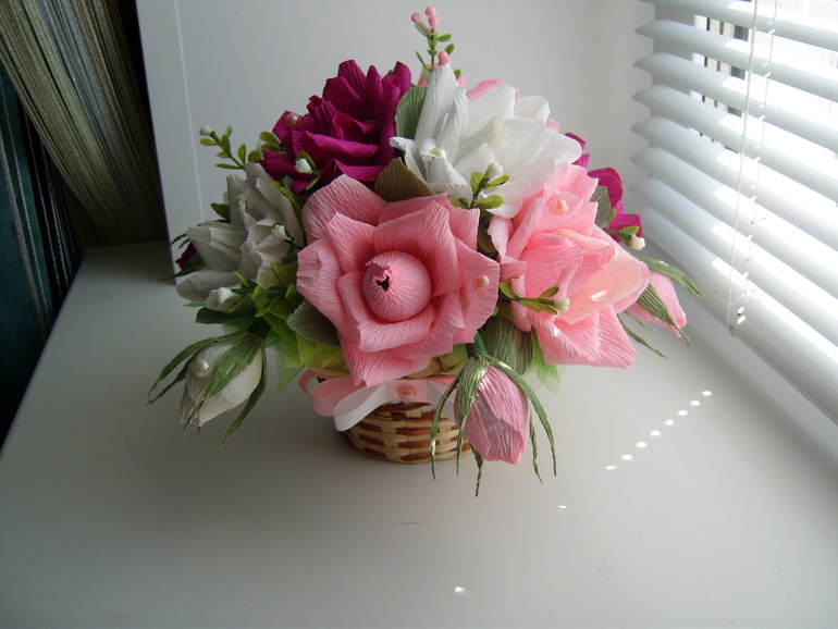 Девочки совсем забросила я букетики из конфет..