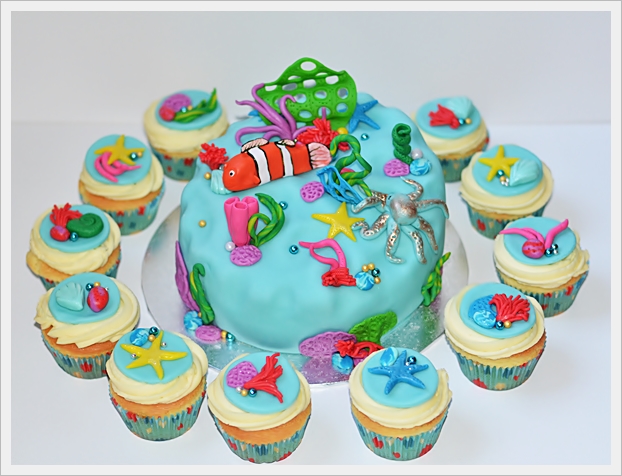 Торт морской и каапкейки к нему)))