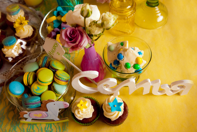 Сладкий стол на годовасие...