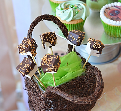 Candy-bar. Сладкий стол КОТЕНОК ПО ИМЕНИ "ГАВ"...