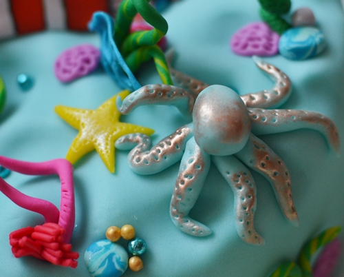 Торт морской и каапкейки к нему)))