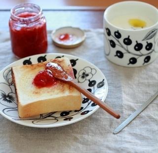 39 прекрасных фотографий завтраков пользователей Instagram со всего света.