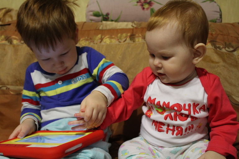 9 месяцев с погодками