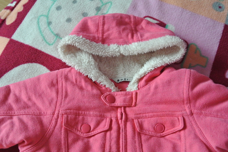 Продам вещички для девочки от 0 до 1 годика.