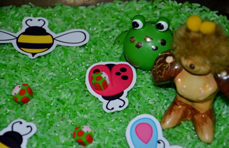 Сенсорная коробочка "Весна".