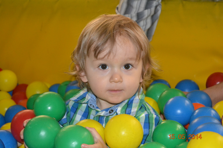 Леону и Луне 15 месяцев!