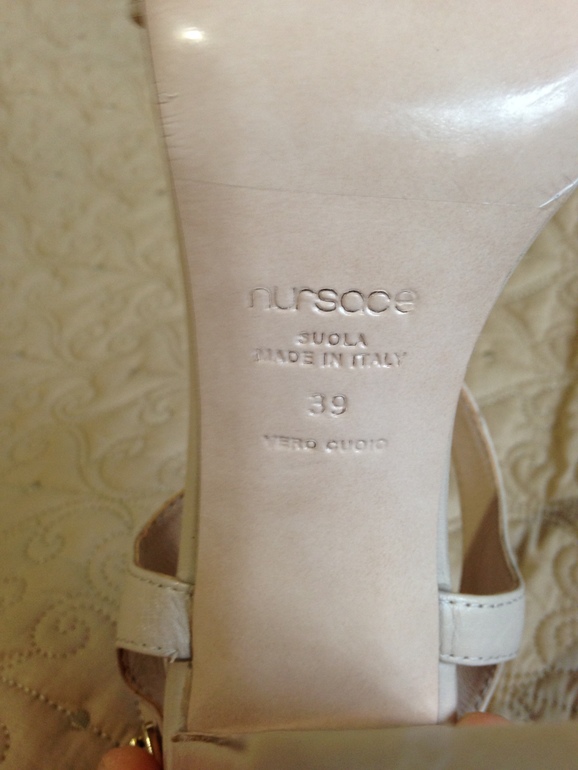 Шикарные босоножки фирмы nursace