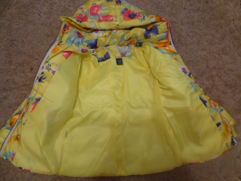 Куртки детские.