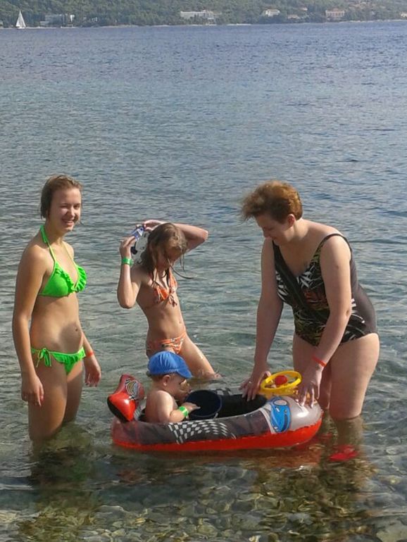 Буду признательна за ваши мнения! :-))