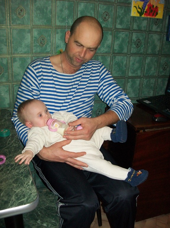 На тех выходных . Редкие приезды папы .
